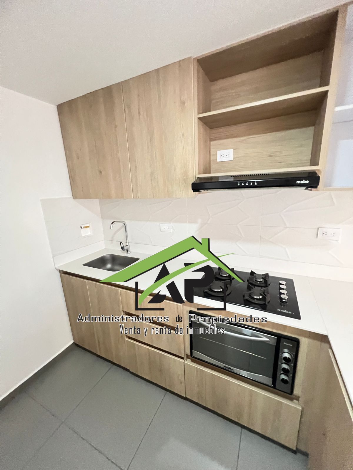 Apartamento en arriendo Antioquia Medellín Shellmar 70 m2 Habitaciones 2 Baños 2 Garajes 1 Precio $3200000