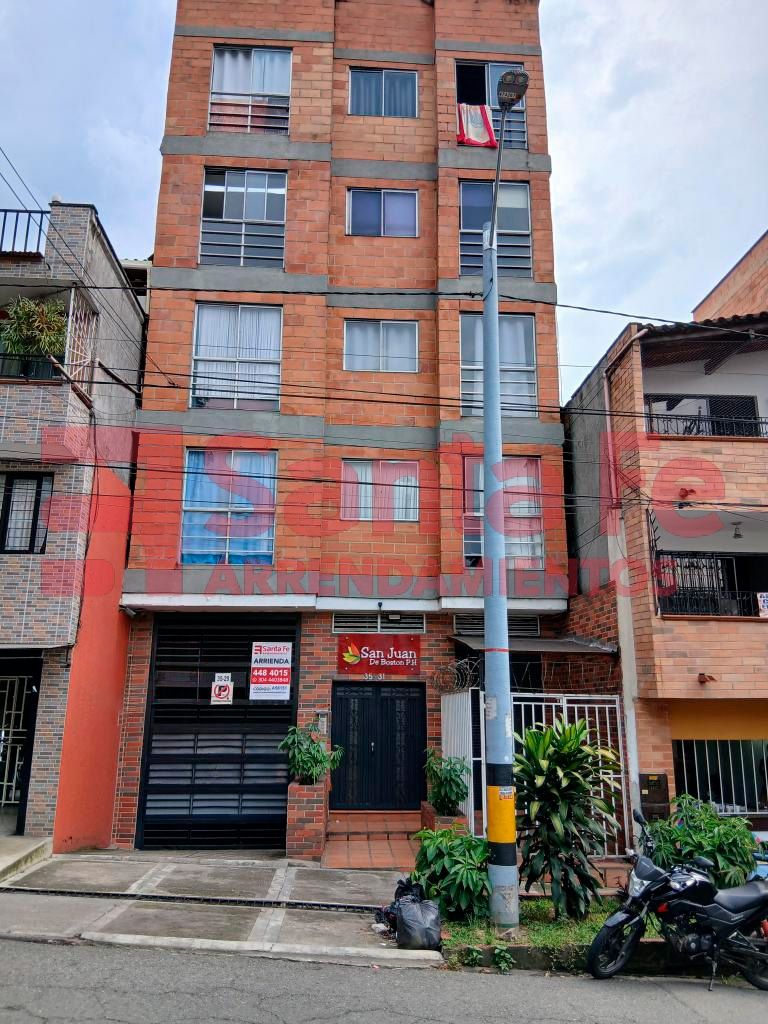 Bodega en arriendo Antioquia Medellín Sucre 180 m2 Habitaciones 0 Baños 1 Garajes 0 Precio $5500000