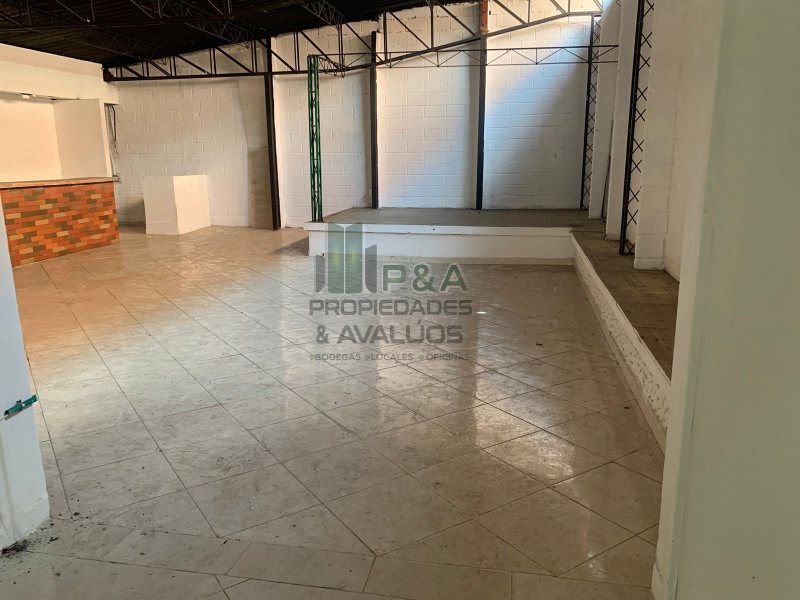 Local en arriendo Antioquia Medellín La Francia 130 m2 Habitaciones 0 Baños 3 Garajes 0 Precio $4900000