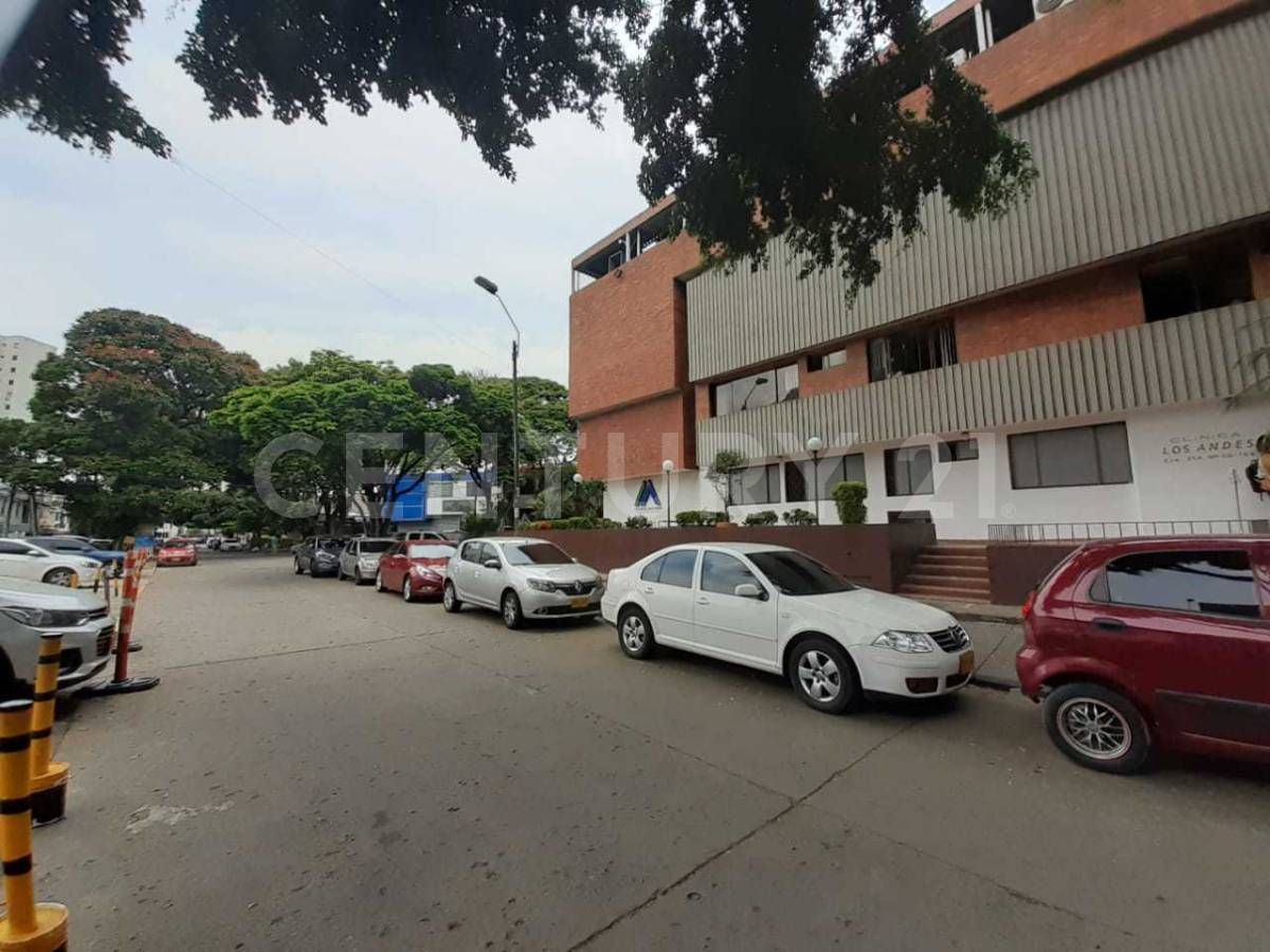 Oficina en arriendo Valle Del Cauca Cali Tequendama 60 m2 Habitaciones 0 Baños 2 Garajes 0 Precio $1800000