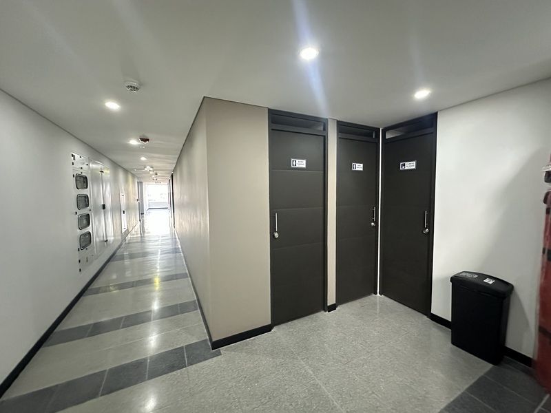 Oficina en venta Antioquia Envigado El Dorado 34 m2 Habitaciones 0 Baños 2 Garajes 1 Precio $320000000