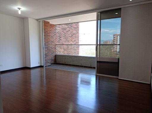 Apartamento en arriendo Antioquia Envigado El Esmeraldal 83 m2 Habitaciones 2 Baños 2 Garajes 2 Precio $4000000