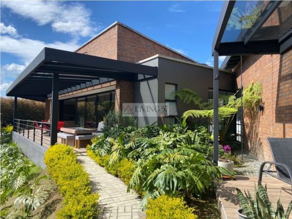 Casa en venta Antioquia El Retiro El Retiro 332 m2 Habitaciones 3 Baños 5 Garajes 2 Precio $2800000000