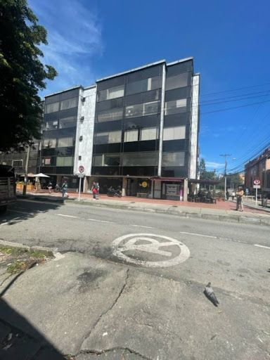 Oficina en arriendo o venta Cundinamarca Bogotá Lago Gaitan 48 m2 Habitaciones 0 Baños 2 Garajes 0 Precio venta $275000000 Precio arriendo $2800000