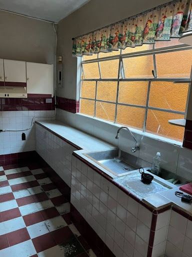 Apartamento en arriendo Antioquia Medellín Alejandro Echavarria 240 m2 Habitaciones 4 Baños 4 Garajes 0 Precio $2400000