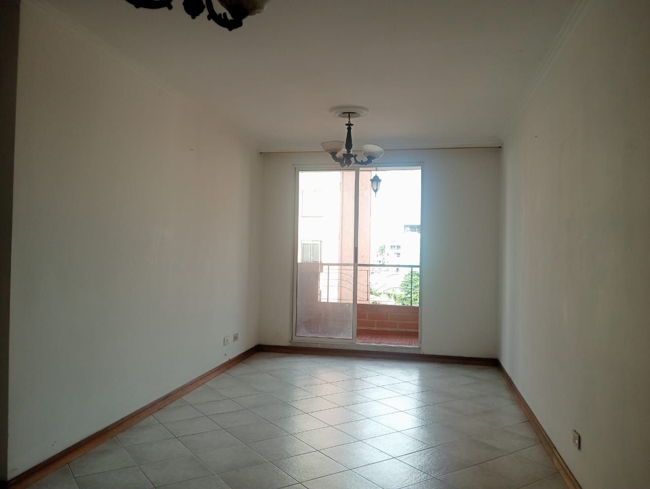 Apartamento en arriendo Antioquia Medellín San Joaquin 70 m2 Habitaciones 2 Baños 2 Garajes 1 Precio $2700000