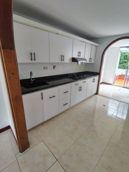 Casa en arriendo Antioquia Itagüí Ditaires 110 m2 Habitaciones 3 Baños 3 Garajes 0 Precio $3700000