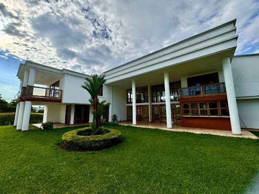 Casa en arriendo Risaralda Pereira Pereira 764 m2 Habitaciones 6 Baños 7 Garajes 4 Precio $8190000