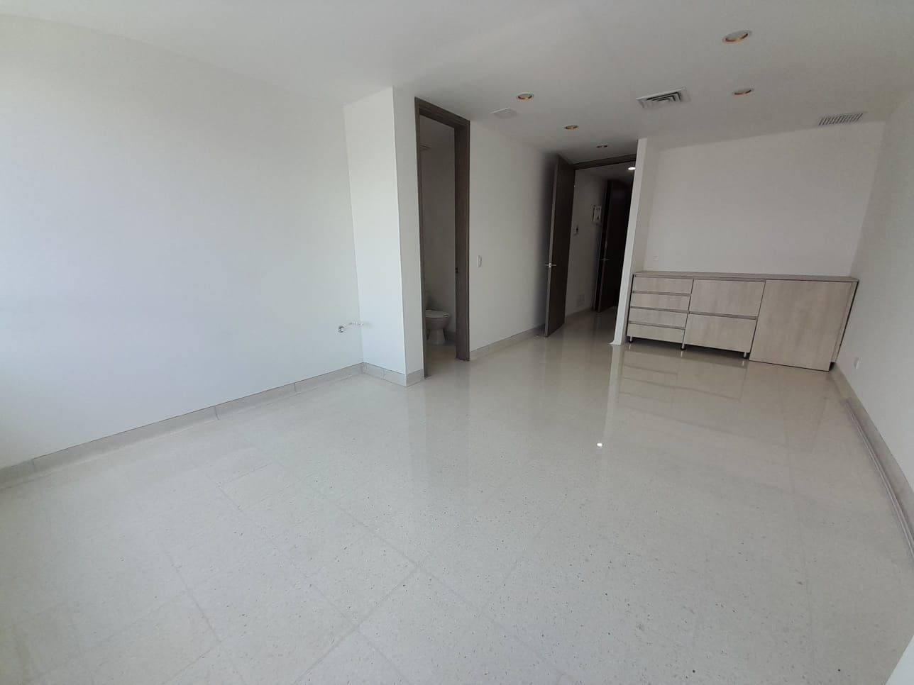 Consultorio en arriendo Antioquia Medellín Simesa 34 m2 Habitaciones 0 Baños 1 Garajes 1 Precio $4600000