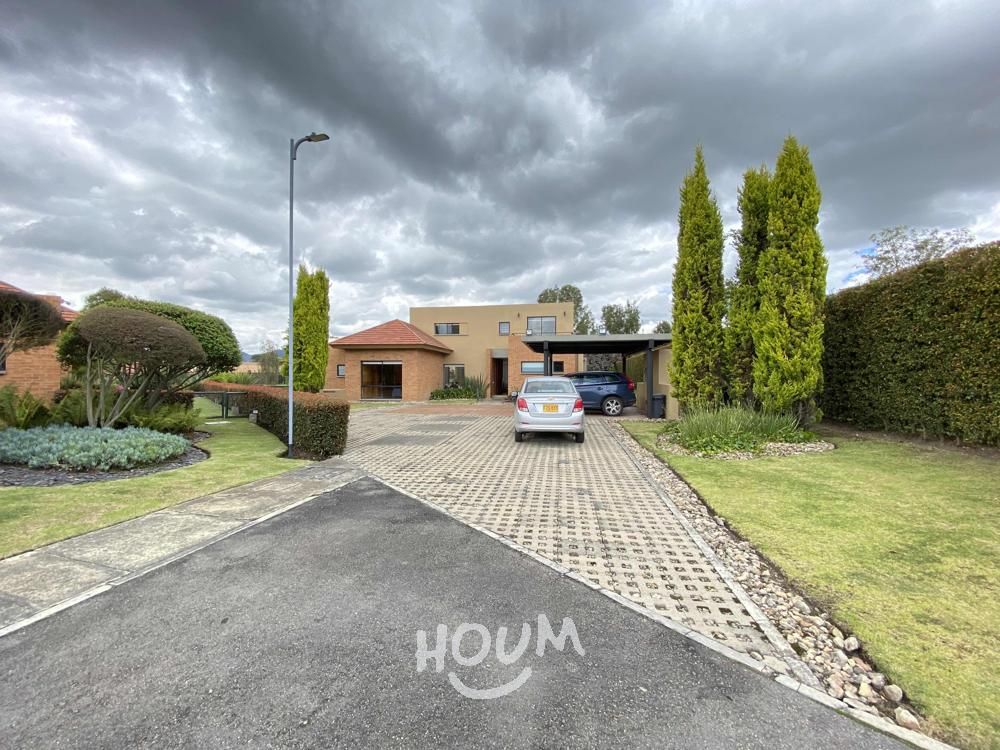 Casa en venta Cundinamarca Chía Cr Hacienda Fontanar El Nogal 349 m2 Habitaciones 5 Baños 5 Garajes 6 Precio $2990000000