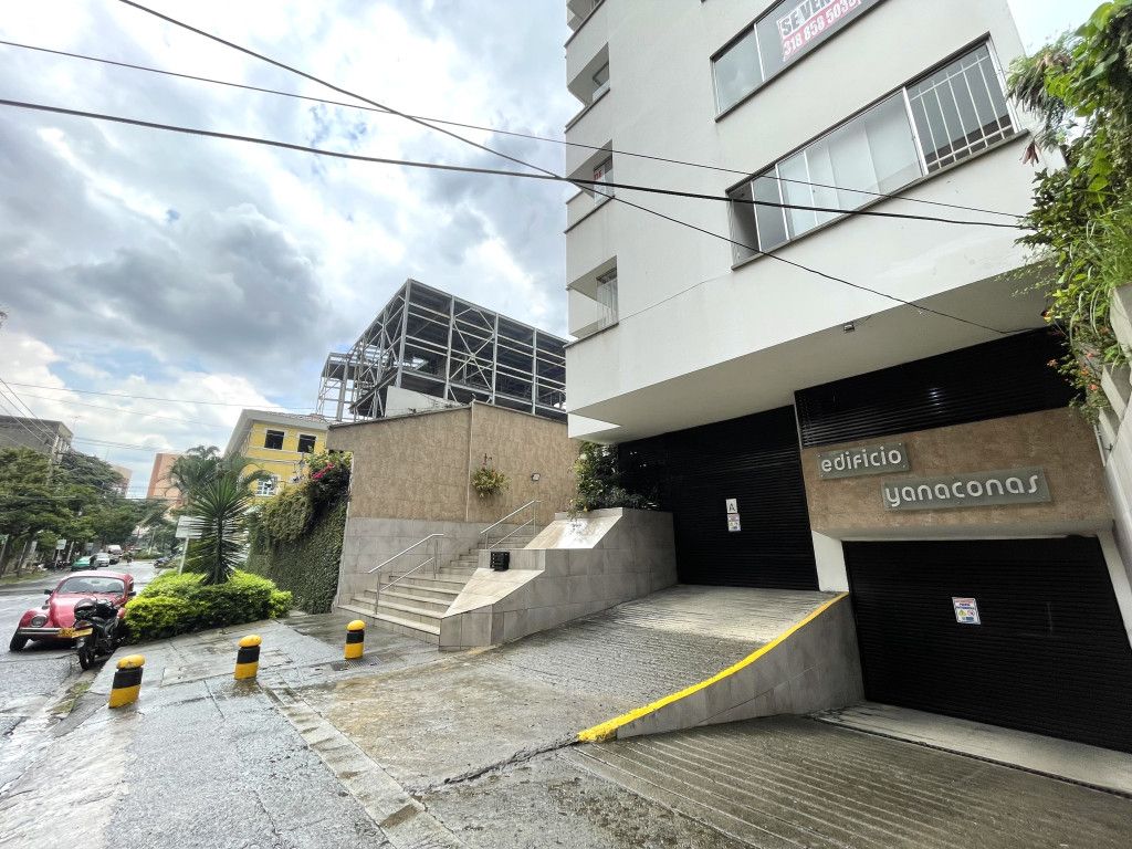 Apartamento en arriendo Valle Del Cauca Cali El Peñón 140 m2 Habitaciones 3 Baños 2 Garajes 1 Precio $3120000