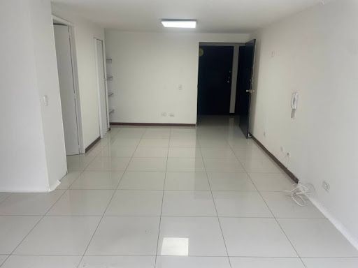 Oficina en arriendo Antioquia Medellín Cerro Nutibara 38 m2 Habitaciones 0 Baños 1 Garajes 1 Precio $2500000