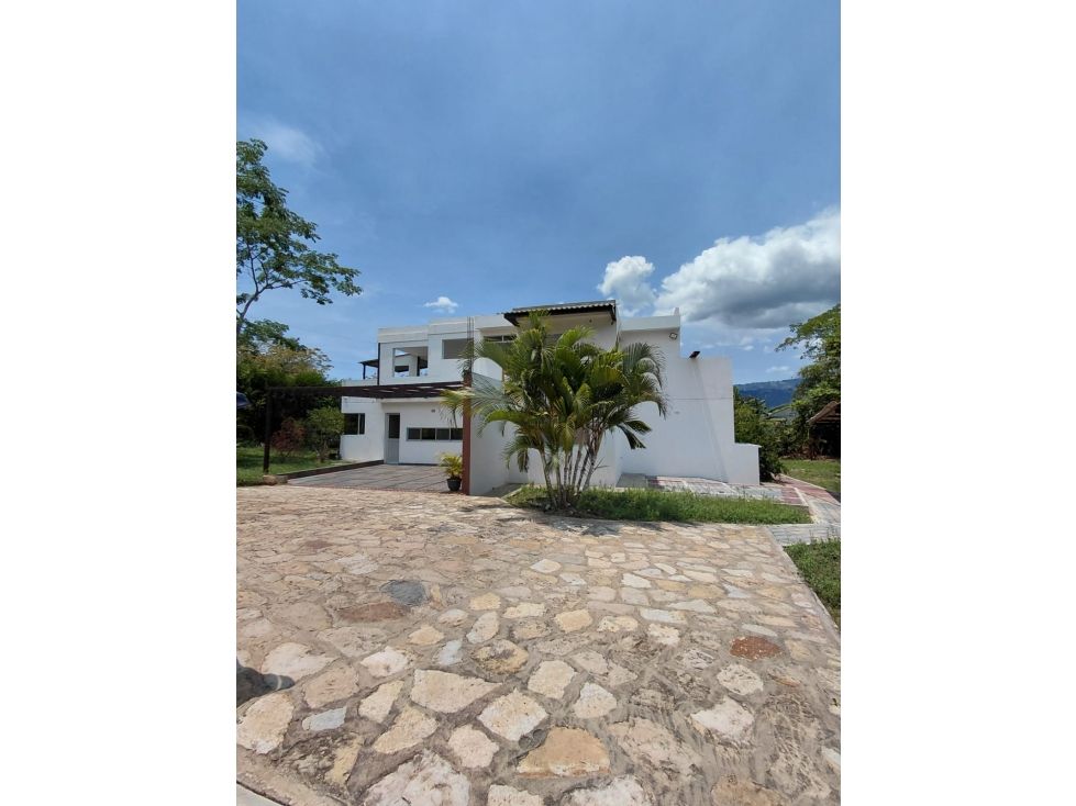Casa Campestre en venta Cundinamarca La Mesa La Mesa 2000 m2 Habitaciones 6 Baños 4 Garajes 7 Precio $1220000000