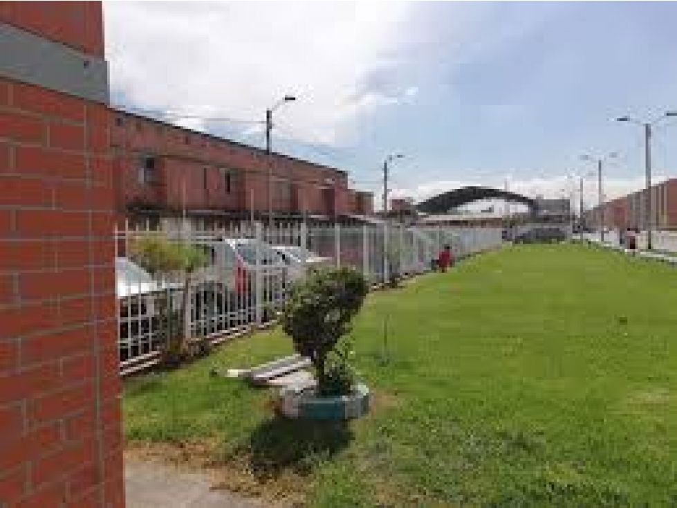 Casa en venta Cundinamarca Mosquera Cr Torcaza 65 m2 Habitaciones 3 Baños 2 Garajes 1 Precio $230000000