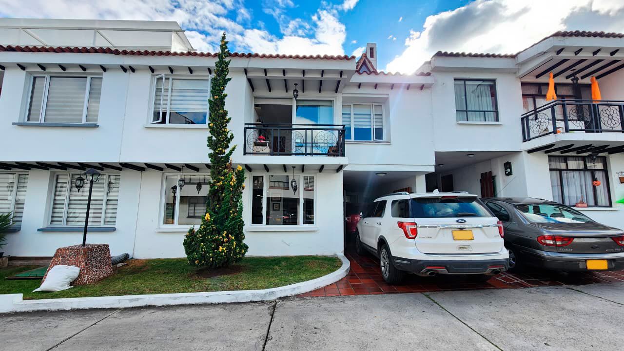 Casa en venta Nariño Pasto Co El Refugio 242 m2 Habitaciones 5 Baños 3 Garajes 2 Precio $850000000