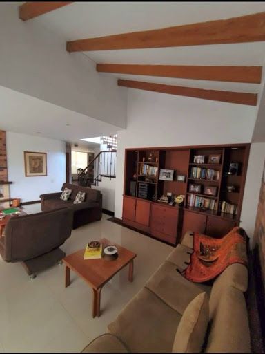 Casa en venta Caldas Manizales Guayacanes 235 m2 Habitaciones 3 Baños 4 Garajes 2 Precio $1550000000