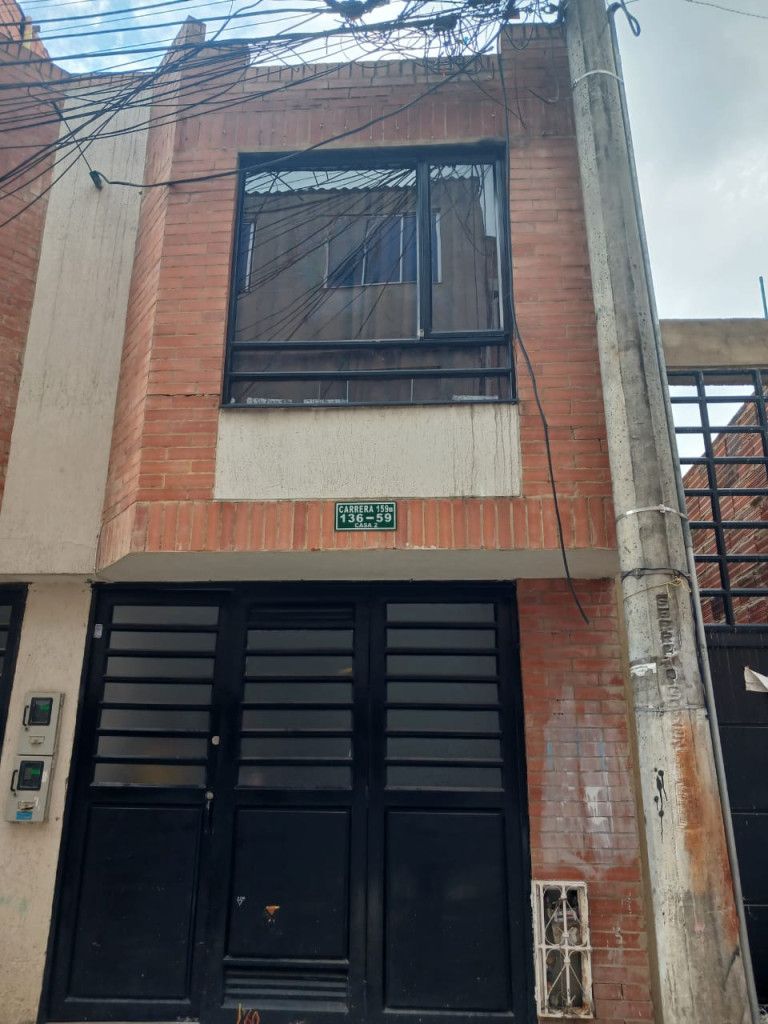 Casa en venta Cundinamarca Bogotá Santa Cecilia 0 m2 Habitaciones 2 Baños 2 Garajes 1 Precio $180000000