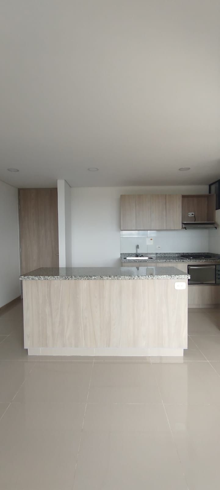 Apartamento en arriendo o venta Antioquia Marinilla La Industrial 67 m2 Habitaciones 2 Baños 2 Garajes 1 Precio venta $430000000 Precio arriendo $1800000