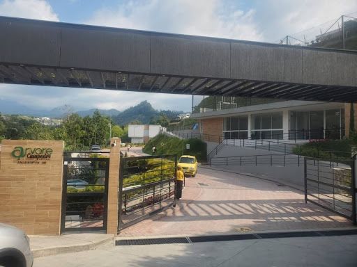 Casa en venta Caldas Villamaría Villamaría 129 m2 Habitaciones 2 Baños 3 Garajes 2 Precio $850000000