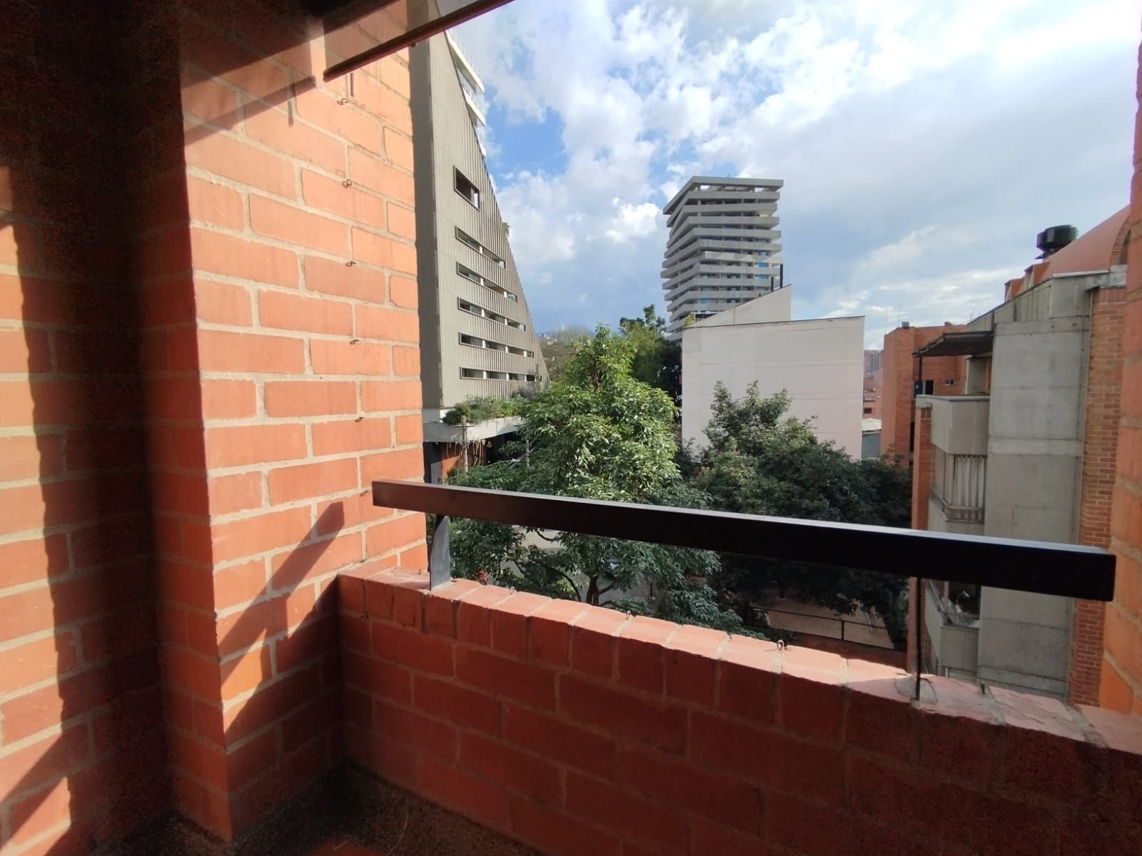 Apartamento en arriendo Antioquia Medellín El Poblado 130 m2 Habitaciones 2 Baños 3 Garajes 2 Precio $6000000