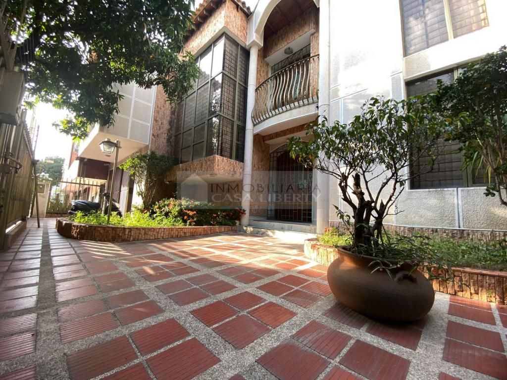 Casa en venta Norte De Santander Cúcuta La Riviera 292 m2 Habitaciones 4 Baños 4 Garajes 2 Precio $1200000000