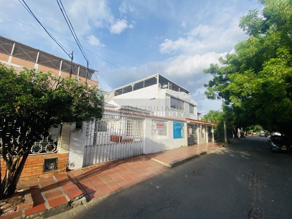 Casa en arriendo Norte De Santander Cúcuta Colsag 210 m2 Habitaciones 6 Baños 3 Garajes 2 Precio $3500000