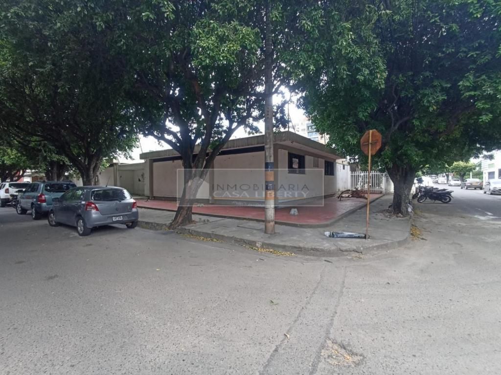 Casa en venta Norte De Santander Cúcuta Blanco 827 m2 Habitaciones 5 Baños 4 Garajes 2 Precio $3200000000