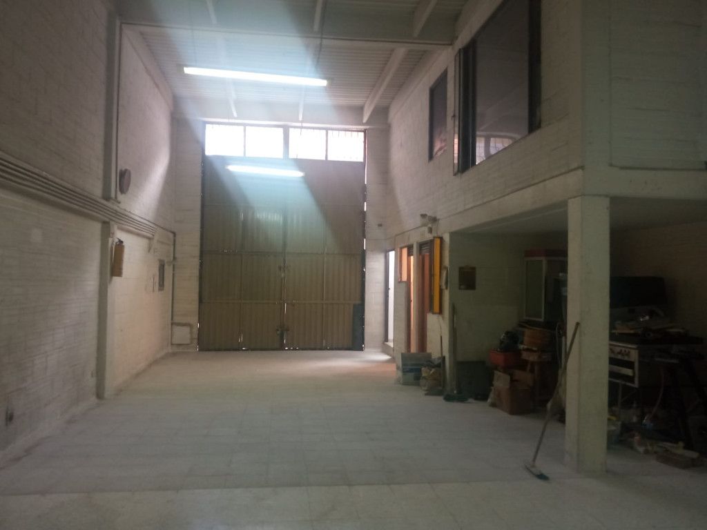 Bodega en arriendo Cundinamarca Bogotá Villa Dorado - San Antonio 120 m2 Habitaciones 0 Baños 2 Garajes 0 Precio $6000000