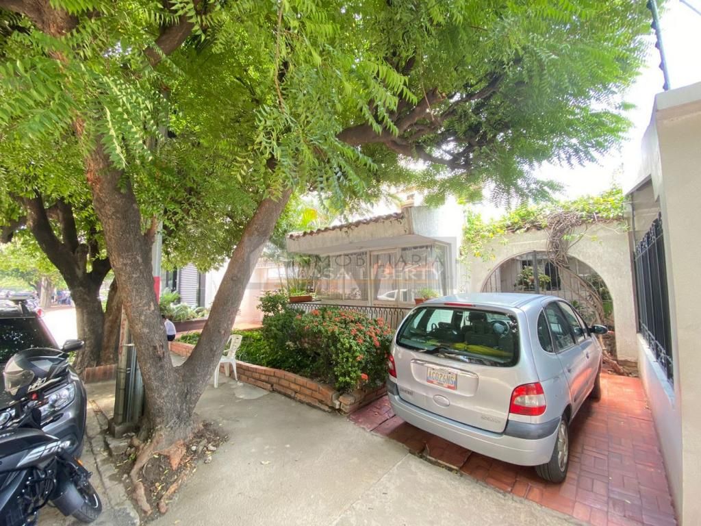 Casa en venta Norte De Santander Cúcuta Libertadores 425 m2 Habitaciones 4 Baños 4 Garajes 3 Precio $1000000000