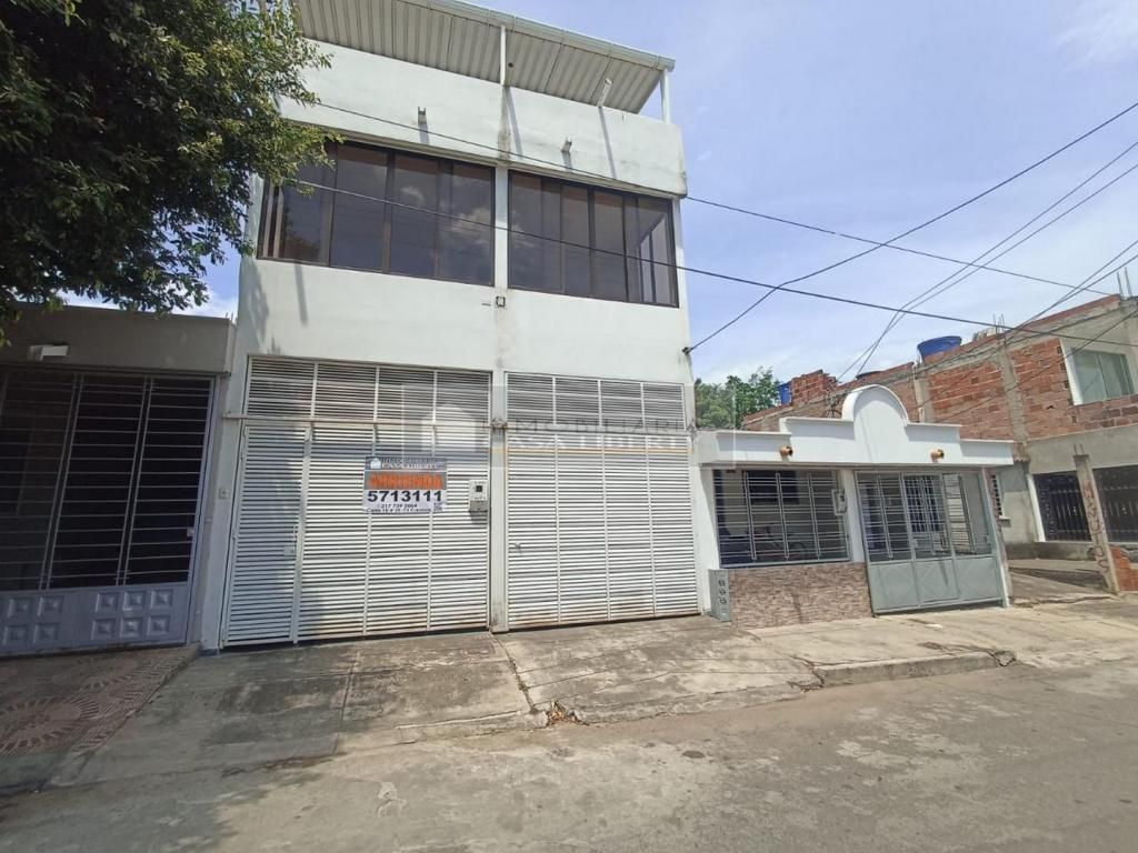 Casa en arriendo Norte De Santander Cúcuta Torcoroma Ii Sc I 270 m2 Habitaciones 2 Baños 2 Garajes 1 Precio $1500000