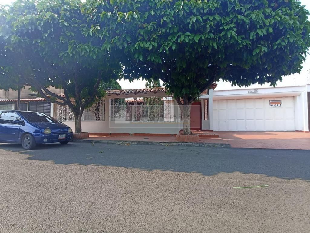 Casa en venta Norte De Santander Cúcuta Libertadores 300 m2 Habitaciones 4 Baños 5 Garajes 2 Precio $1600000000