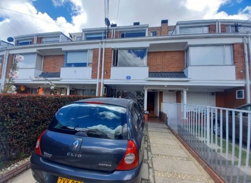 Casa en venta Cundinamarca Bogotá Cedro Bolívar 128 m2 Habitaciones 3 Baños 3 Garajes 2 Precio $570000000