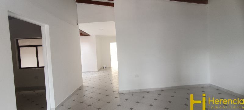 Oficina en arriendo Antioquia Itagüí Centro 170 m2 Habitaciones 0 Baños 2 Garajes 0 Precio $4200000