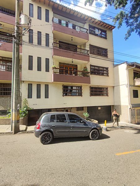 Apartamento en arriendo Antioquia Medellín Cristobal 118 m2 Habitaciones 3 Baños 3 Garajes 1 Precio $2900000