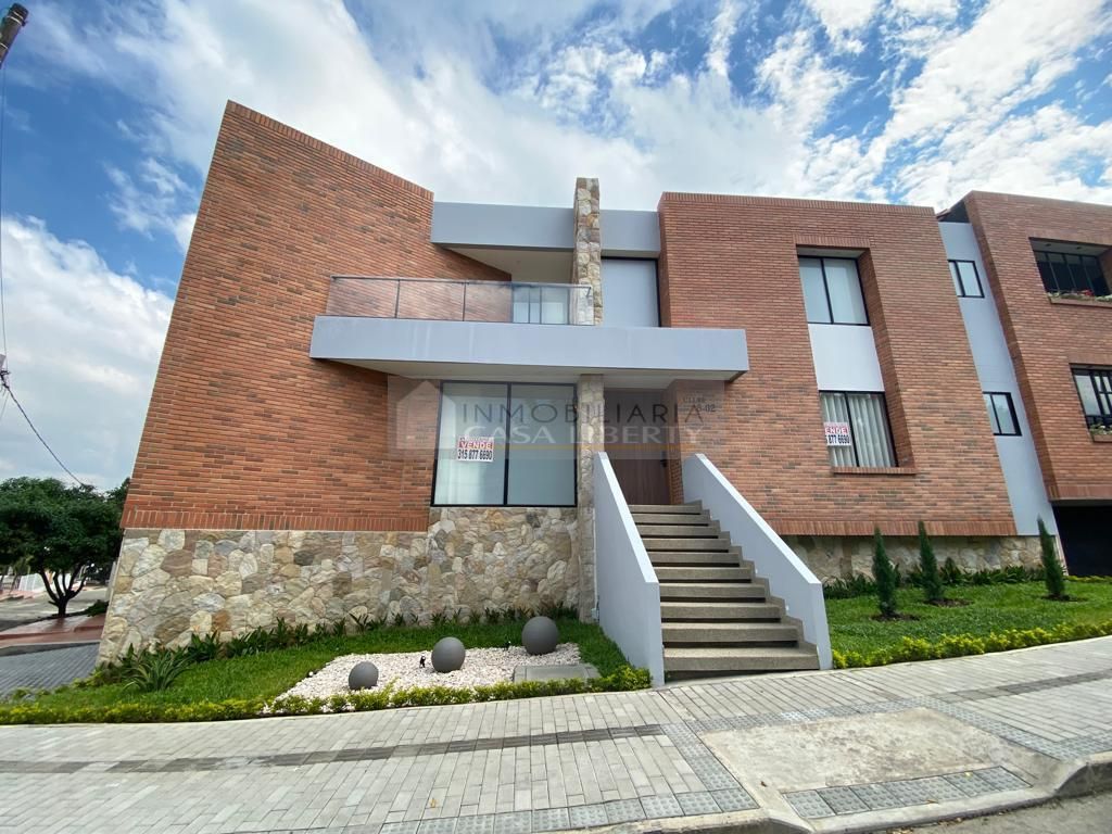 Casa en venta Norte De Santander Los Patios Ub Bellavista 360 m2 Habitaciones 4 Baños 6 Garajes 2 Precio $1600000000