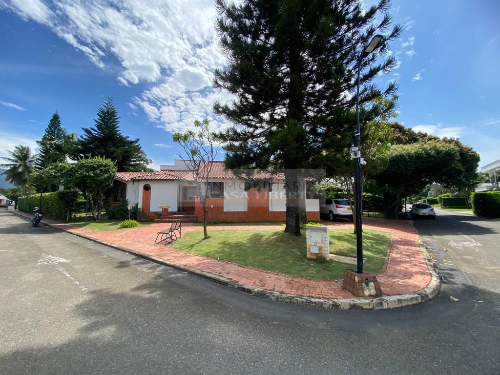 Casa en arriendo Norte De Santander Cúcuta Bocono 248 m2 Habitaciones 3 Baños 3 Garajes 2 Precio $5021100