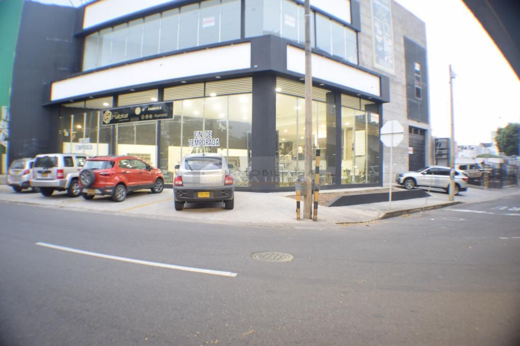 Edificio en arriendo Norte De Santander Cúcuta Blanco 708 m2 Habitaciones 0 Baños 1 Garajes 4 Precio $15000000