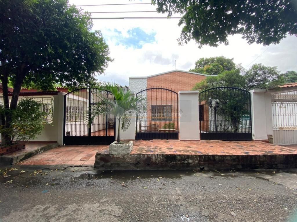 Casa en venta Norte De Santander Cúcuta Colsag 200 m2 Habitaciones 5 Baños 5 Garajes 2 Precio $600000000