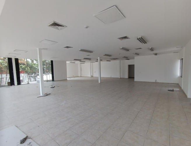 Local en arriendo Antioquia Itagüí La Esmeralda 395 m2 Habitaciones 0 Baños 5 Garajes 0 Precio $19750000