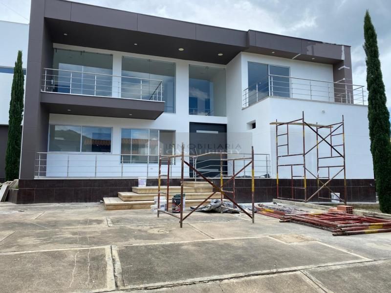 Casa en arriendo Norte De Santander Los Patios Patios Centro 700 m2 Habitaciones 4 Baños 5 Garajes 4 Precio $6000000