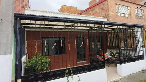 Casa en arriendo Cundinamarca Bogotá Quiroga 80 m2 Habitaciones 4 Baños 1 Garajes 1 Precio $2000000