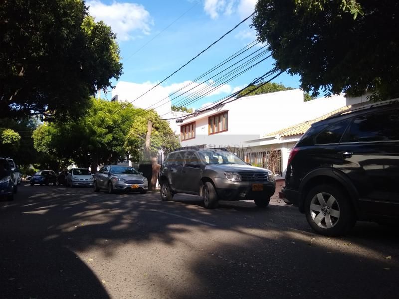 Casa en arriendo Norte De Santander Cúcuta Libertadores 394 m2 Habitaciones 5 Baños 6 Garajes 4 Precio $7500000