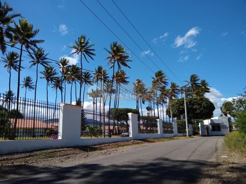 Casa en venta Norte De Santander Villa Del Rosario Cr Las Palmas 300 m2 Habitaciones 3 Baños 4 Garajes 3 Precio $850000000