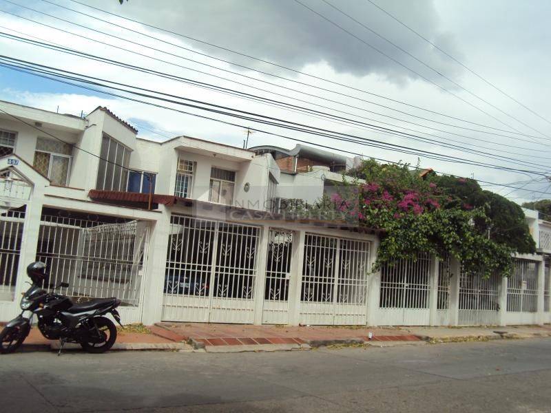 Casa en venta Norte De Santander Cúcuta Quinta Oriental 156 m2 Habitaciones 3 Baños 4 Garajes 2 Precio $400000000