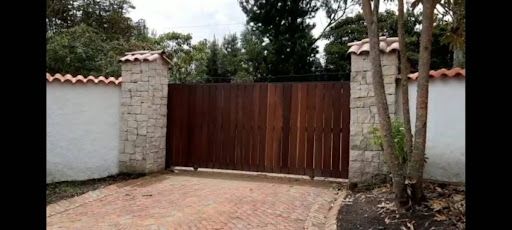 Casa en venta Cundinamarca Chía Chia 4571 m2 Habitaciones 3 Baños 6 Garajes 7 Precio $1850000000