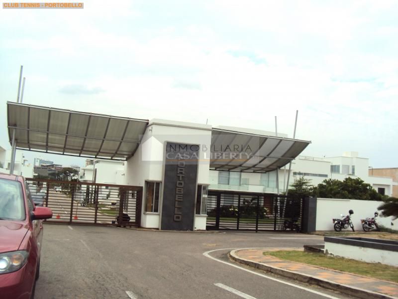 Casa en venta Norte De Santander Cúcuta Cr Portobello 1000 m2 Habitaciones 4 Baños 7 Garajes 4 Precio $2800000000