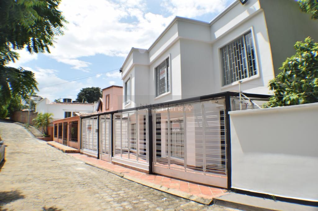 Casa en venta Norte De Santander Los Patios Patios Centro 170 m2 Habitaciones 4 Baños 6 Garajes 2 Precio $550000000