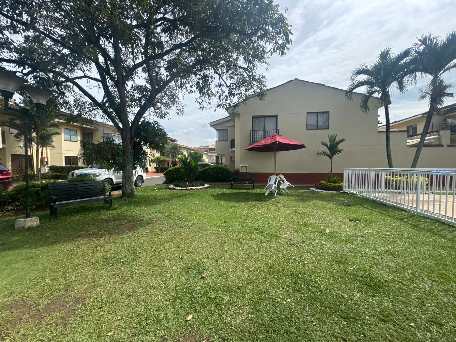 Casa en venta Valle Del Cauca Cali Sector Cañaveralejo Guadalupe 190 m2 Habitaciones 4 Baños 3 Garajes 2 Precio $710000000