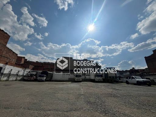 Lote en venta Antioquia Medellín Caicedo 2400 m2 Habitaciones 0 Baños 0 Garajes 0 Precio $8400000000