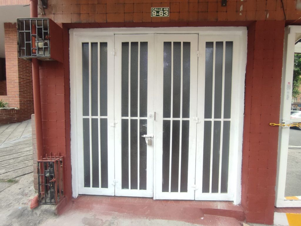 Local en arriendo Cundinamarca Bogotá Marly 20 m2 Habitaciones 0 Baños 1 Garajes 0 Precio $2600000